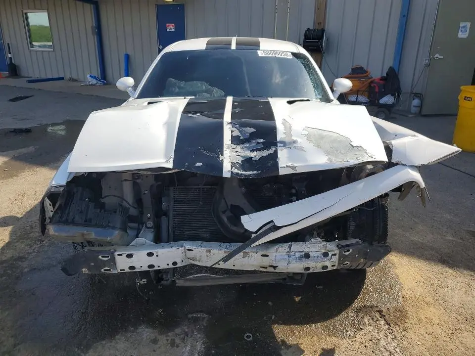 2016 DODGE CHALLENGER SXT  