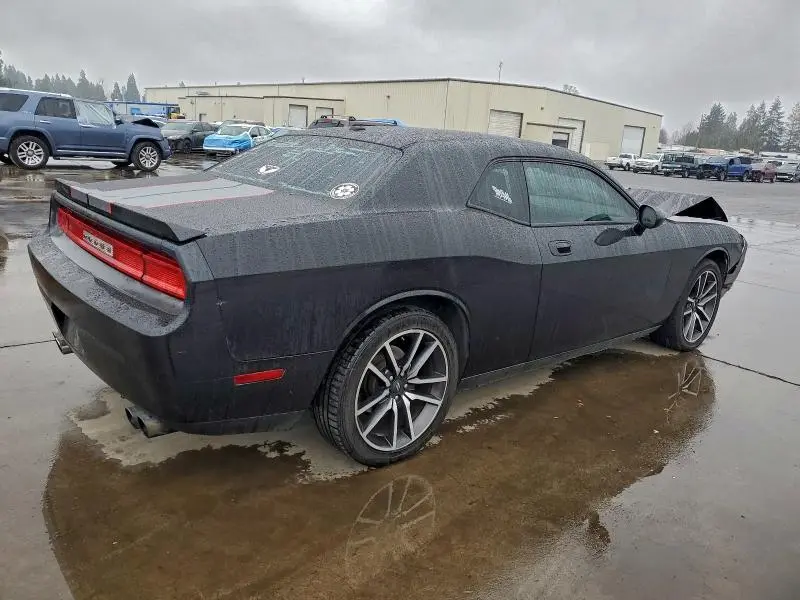 2010 DODGE CHALLENGER SE  
