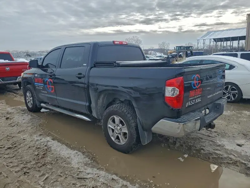 2015 TOYOTA TUNDRA CREWMAX SR5  