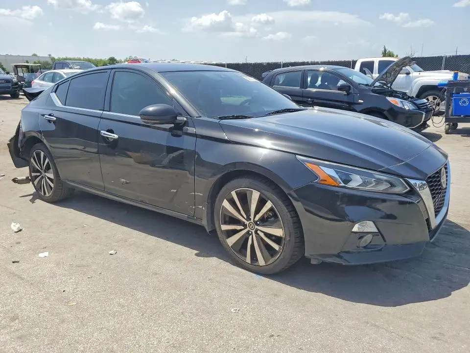 2021 NISSAN ALTIMA PLATINUM  