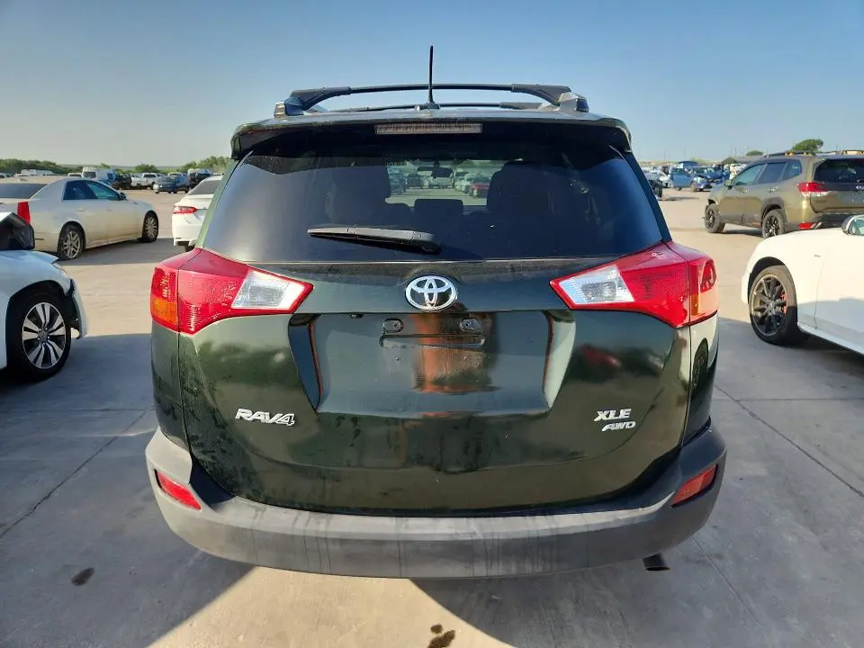 2013 TOYOTA RAV4 XLE  