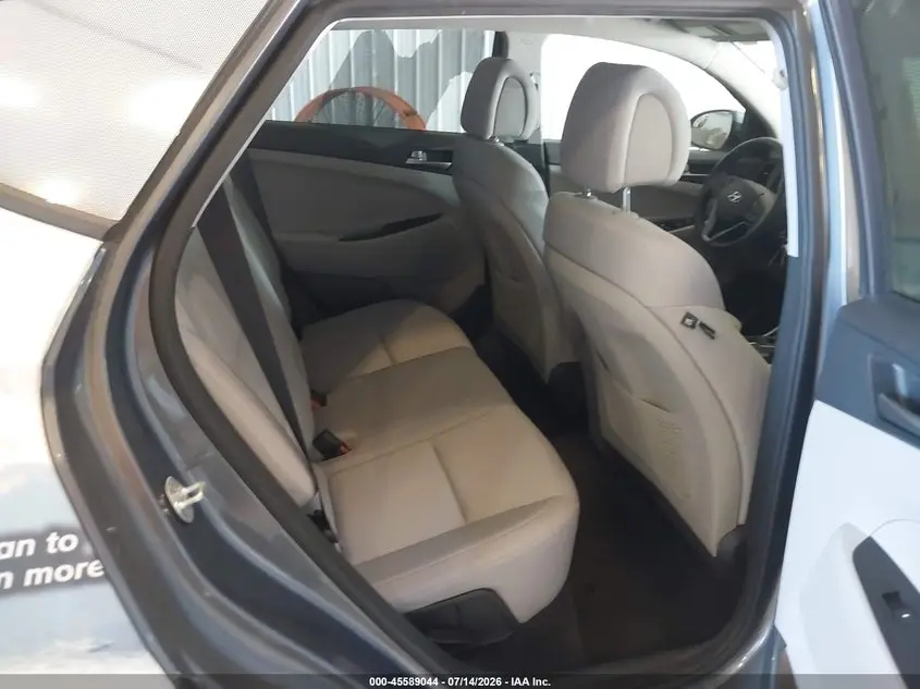 2018 HYUNDAI TUCSON SE