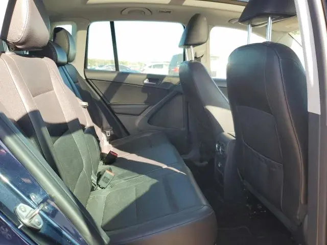 2013 VOLKSWAGEN TIGUAN S  