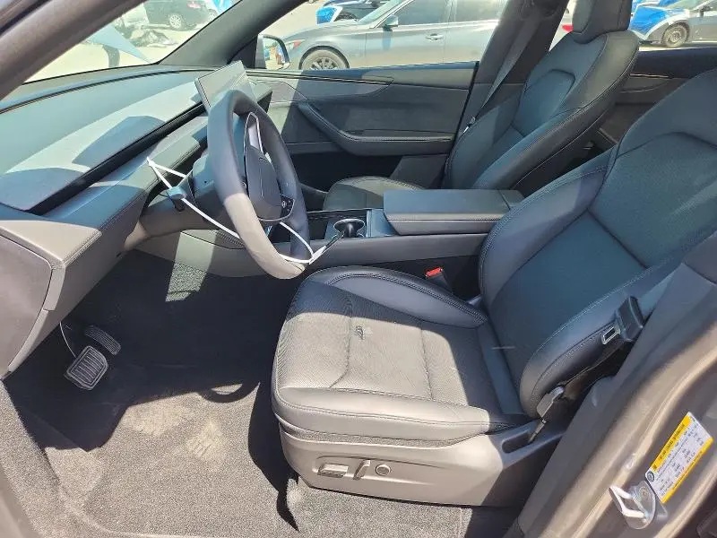 2026 TESLA MODEL Y   