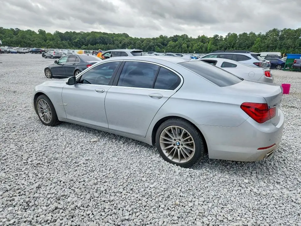 2013 BMW 750 I  