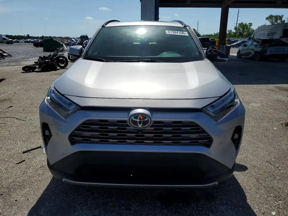 2022 TOYOTA RAV4 LIMITED  