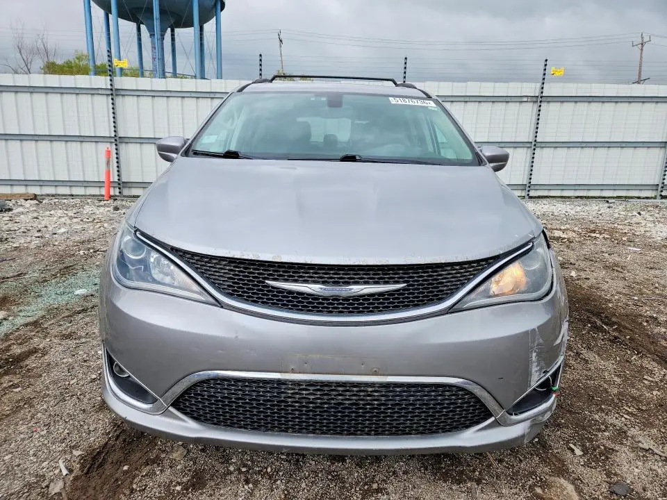 2017 CHRYSLER PACIFICA TOURING L  