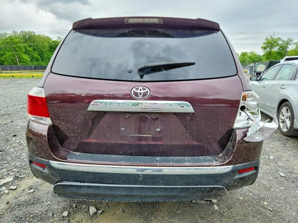 2012 TOYOTA HIGHLANDER BASE  