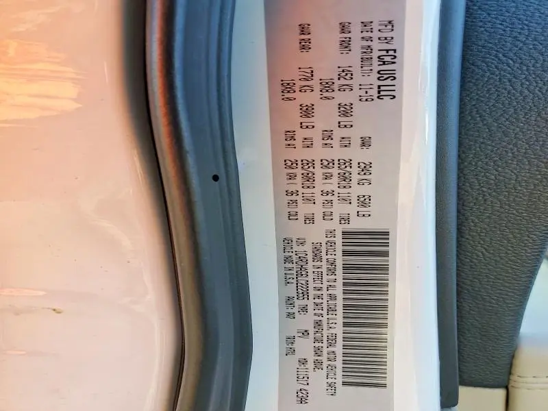 2020 DODGE DURANGO SXT  