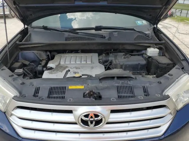 2011 TOYOTA HIGHLANDER LIMITED  