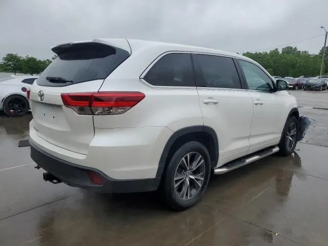 2018 TOYOTA HIGHLANDER LE  