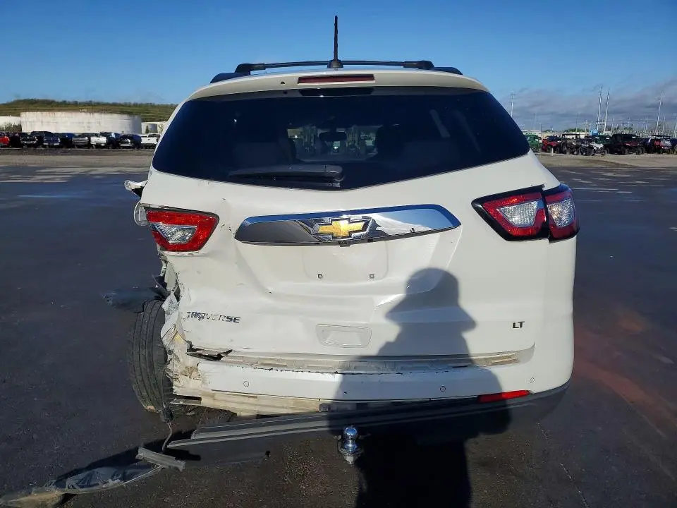 2017 CHEVROLET TRAVERSE LT  