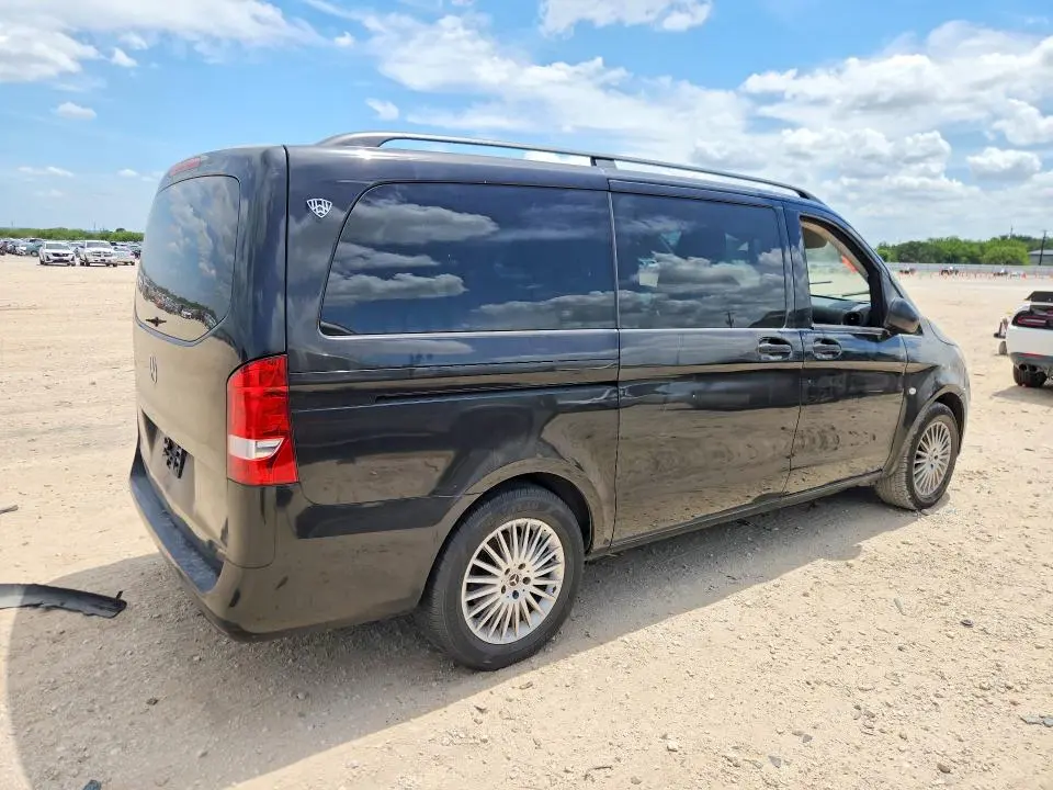 2019 MERCEDES-BENZ METRIS   