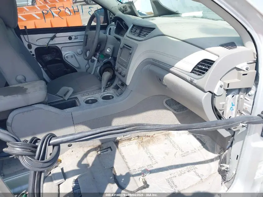 2016 CHEVROLET TRAVERSE LS