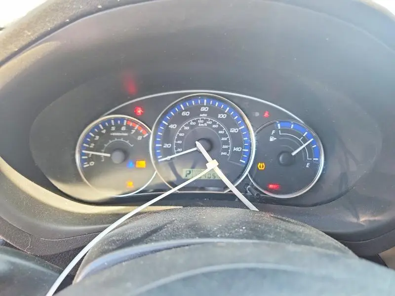 2010 SUBARU FORESTER XS  