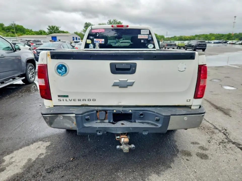 2011 CHEVROLET SILVERADO K1500 LT  