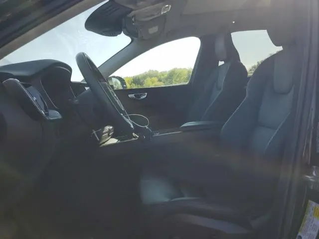 2019 VOLVO XC60 T6