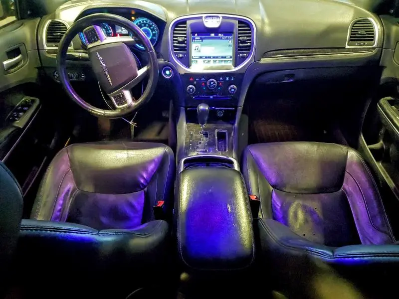 2011 CHRYSLER 300 LIMITED  