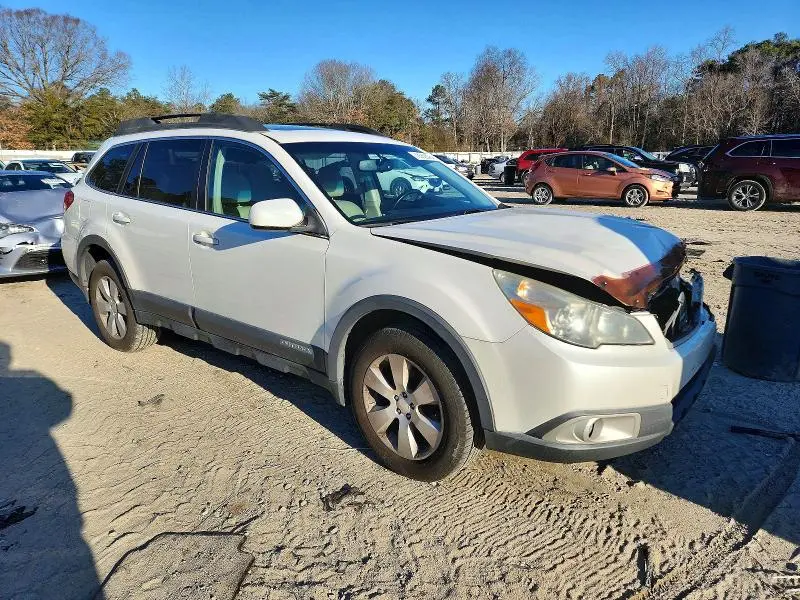 2011 SUBARU OUTBACK 2.5I PREMIUM  