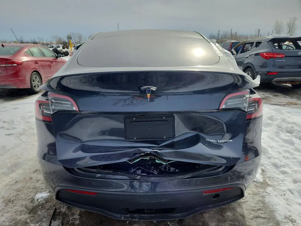 2024 TESLA MODEL Y   