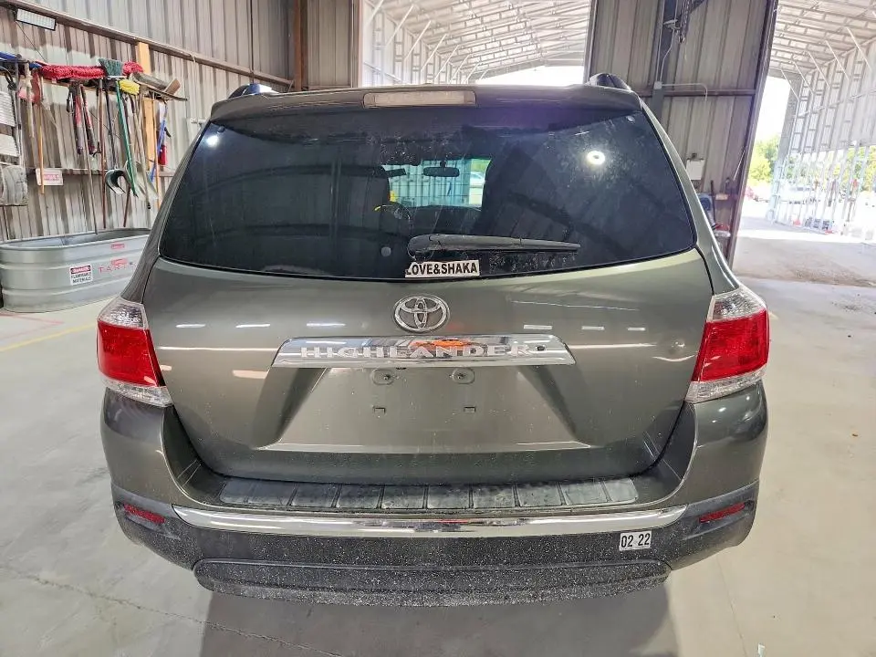 2011 TOYOTA HIGHLANDER BASE  