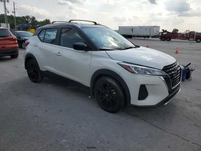 2023 NISSAN KICKS SV  