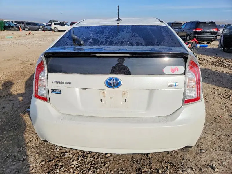 2013 TOYOTA PRIUS PERSONA SERIES SE  
