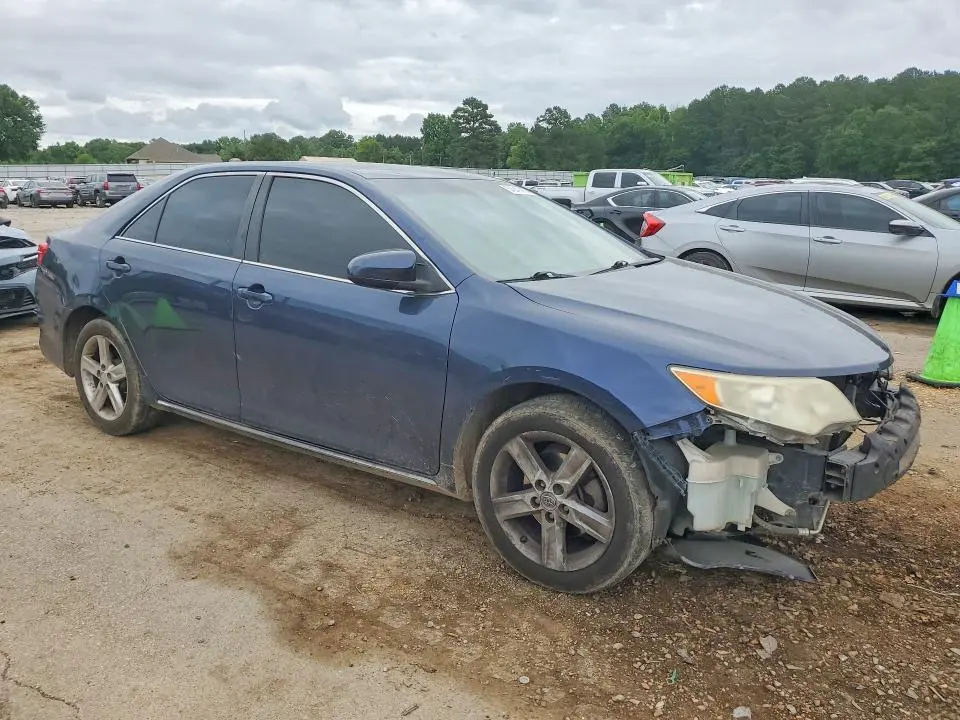 2014 TOYOTA CAMRY LE  