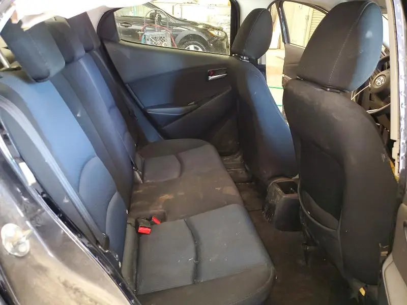 2017 TOYOTA YARIS IA BASE  