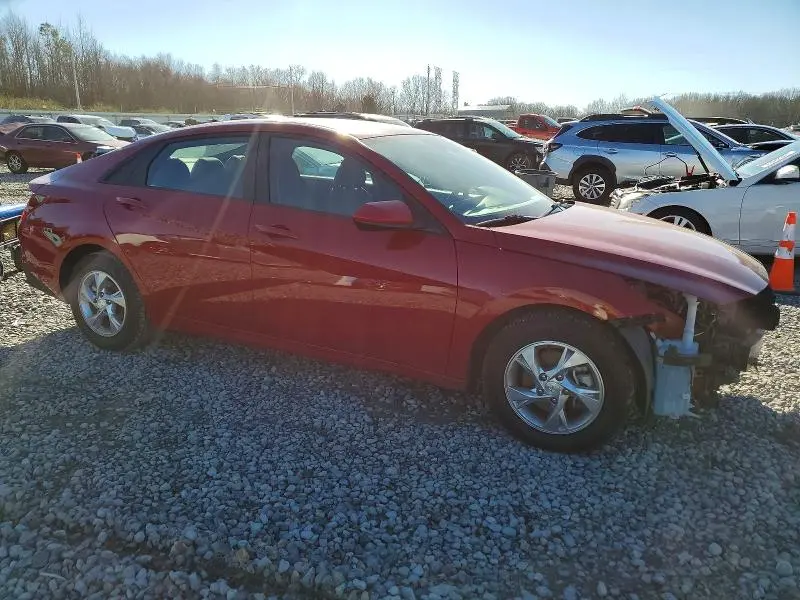 2022 HYUNDAI ELANTRA SE  