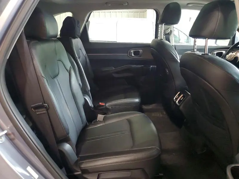 2022 KIA SORENTO EX  