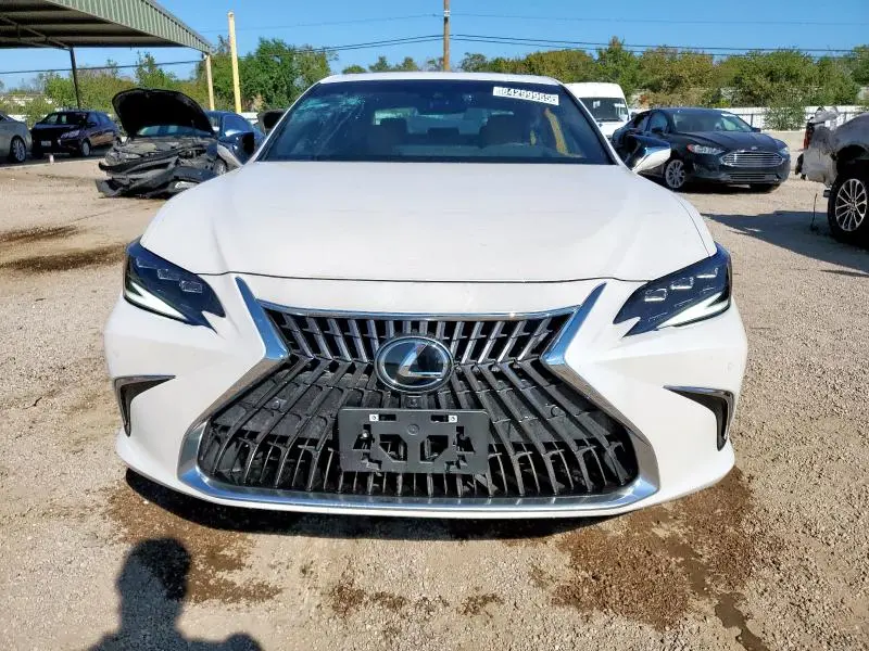 2025 LEXUS ES 300H BASE  