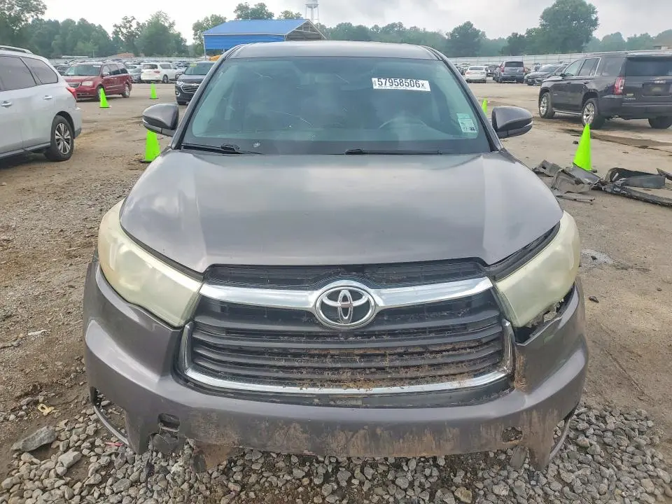2015 TOYOTA HIGHLANDER LE PLUS  