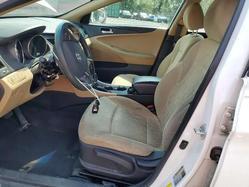 2012 HYUNDAI SONATA GLS  