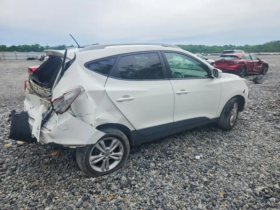 2013 HYUNDAI TUCSON GLS  