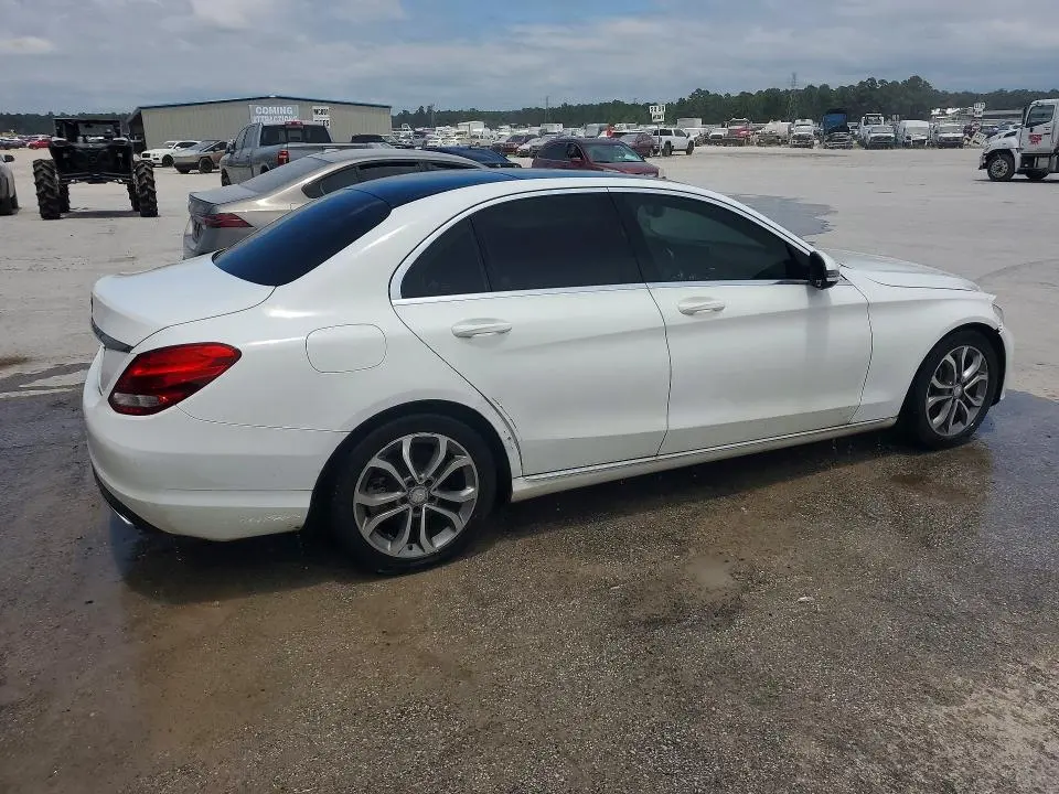 2017 MERCEDES-BENZ C 300  