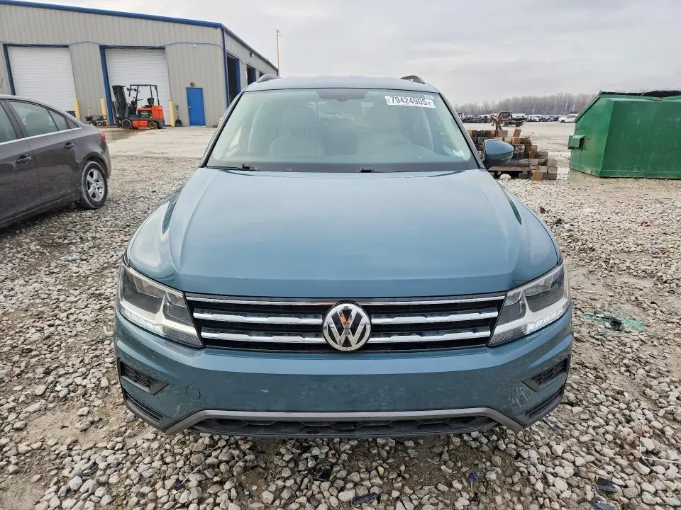 2020 VOLKSWAGEN TIGUAN SE  