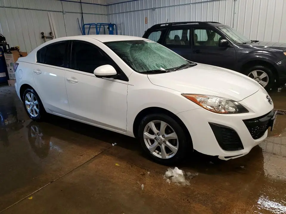2011 MAZDA 3 I  