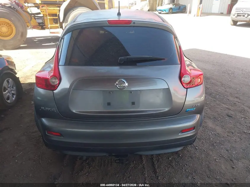 2013 NISSAN JUKE S