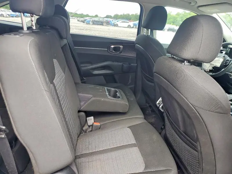 2021 KIA SORENTO LX  