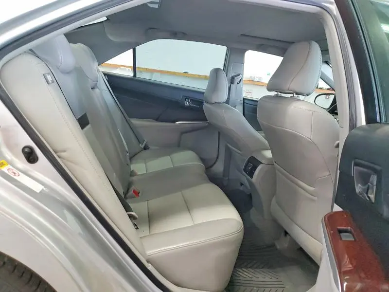 2014 TOYOTA CAMRY XLE V6  