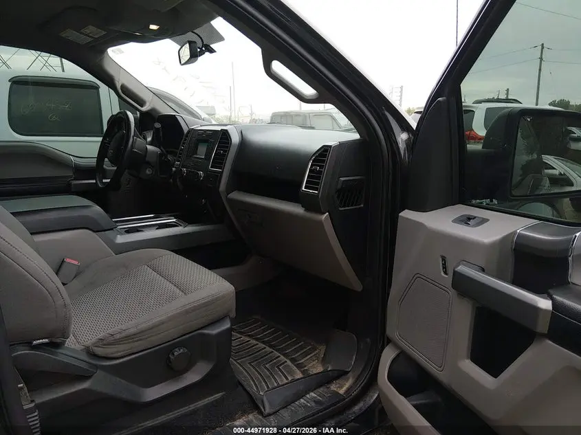 2015 FORD F-150 XLT