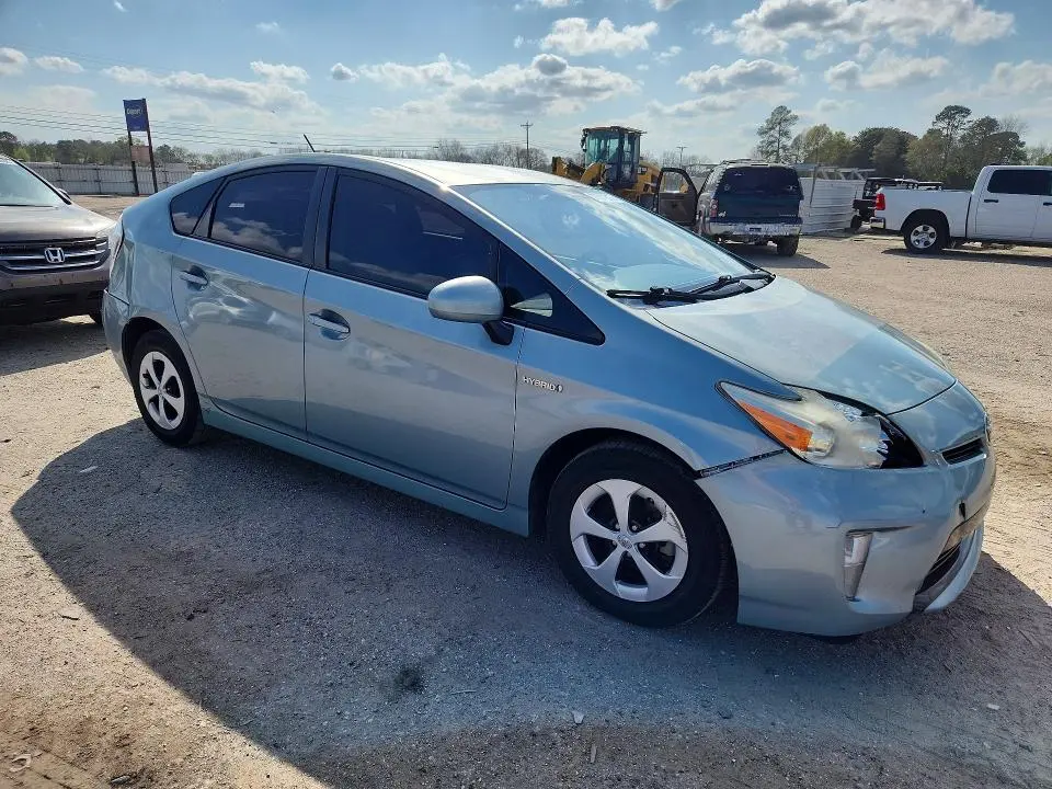 2015 TOYOTA PRIUS THREE  