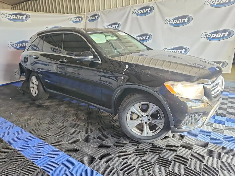 2016 MERCEDES-BENZ GLC 300  