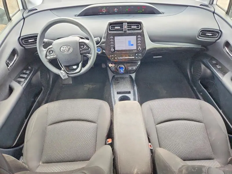 2021 TOYOTA PRIUS LE  