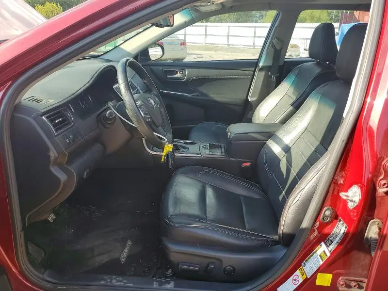 2016 TOYOTA CAMRY XLE  