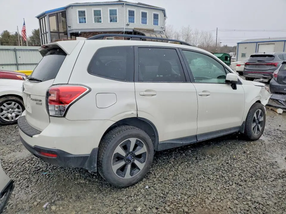 2017 SUBARU FORESTER 2.5I PREMIUM  