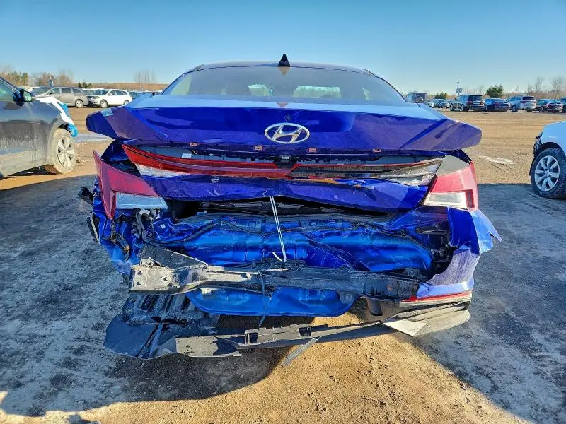 2022 HYUNDAI ELANTRA SEL  