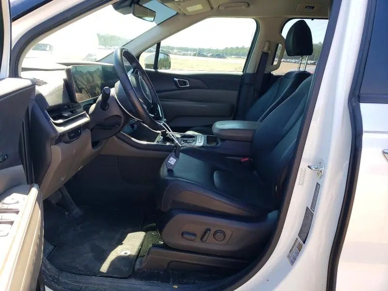 2025 KIA CARNIVAL EX  