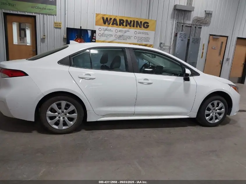 2022 TOYOTA COROLLA LE